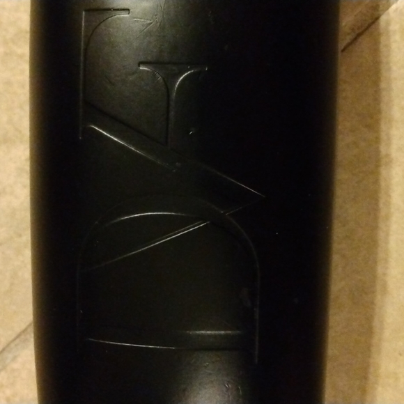 Diane VonFurstenberg Glass case - Picture 5 of 13